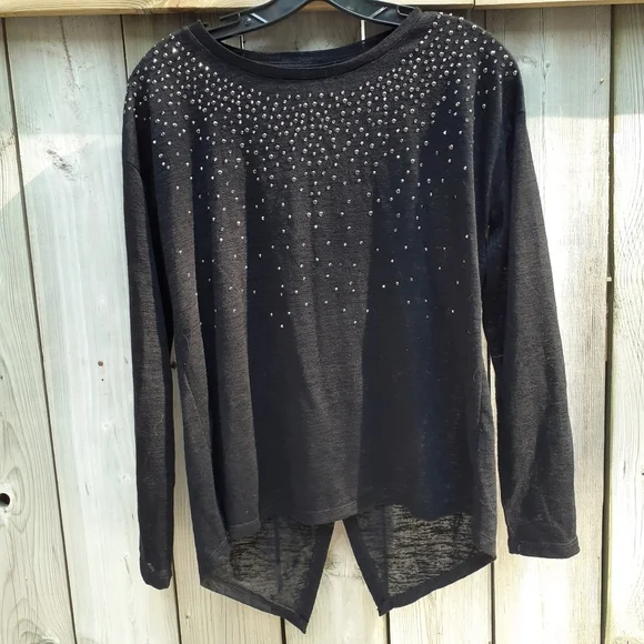 💥3/$25💥L/S Top with Open Back & Rhinestones -S - Picture 1 of 4